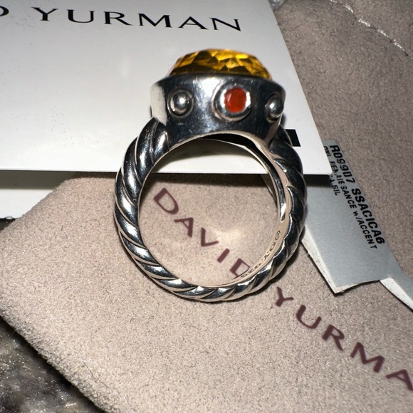 David Yurman Oval Renaissance Ring - Citrine w/Carnelian Accents - Picture 15 of 17